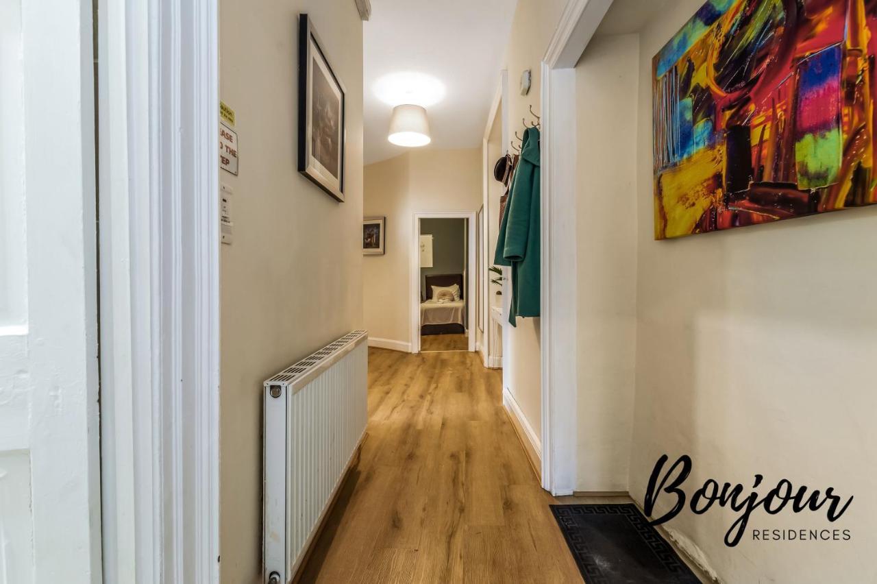 Apartment Royal Mile 4br-3ba - Views & Free Parking By Bonjour Residences