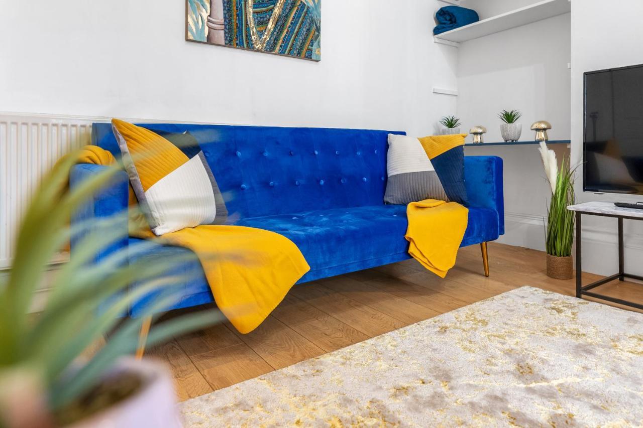 Cosy 1 Bed Main Door In Lovely Leith, Favourite For Tourists, Relocation, Businesses, Long Stays Welcome Apartment EDI
