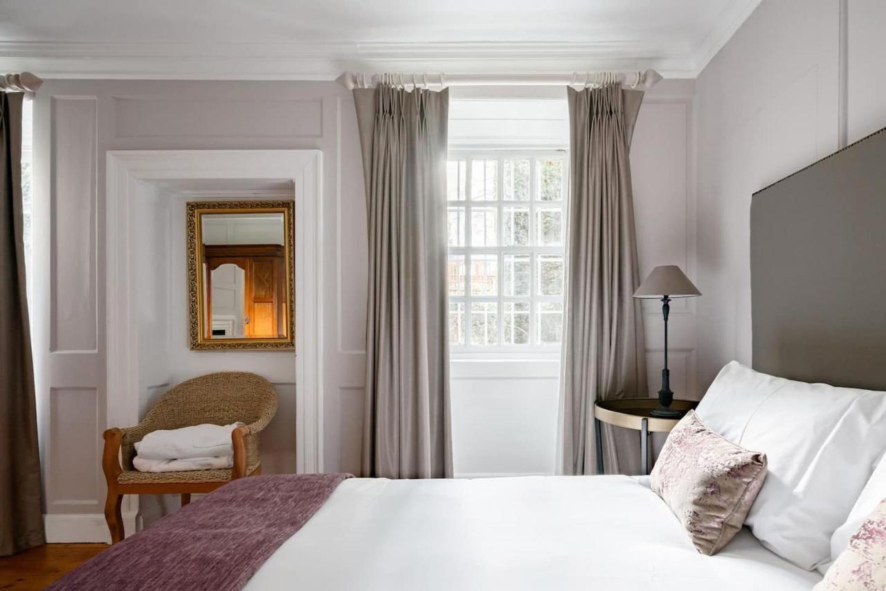 Holiday home Drylaw House, Grade A Listed Mansion Near Centre Edinburgh