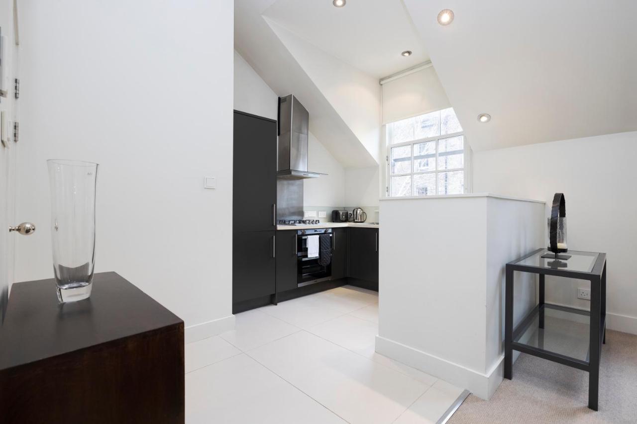 Joivy Contemporary And Vibrant 1br Flat Near Princes Street Apartment EDI
