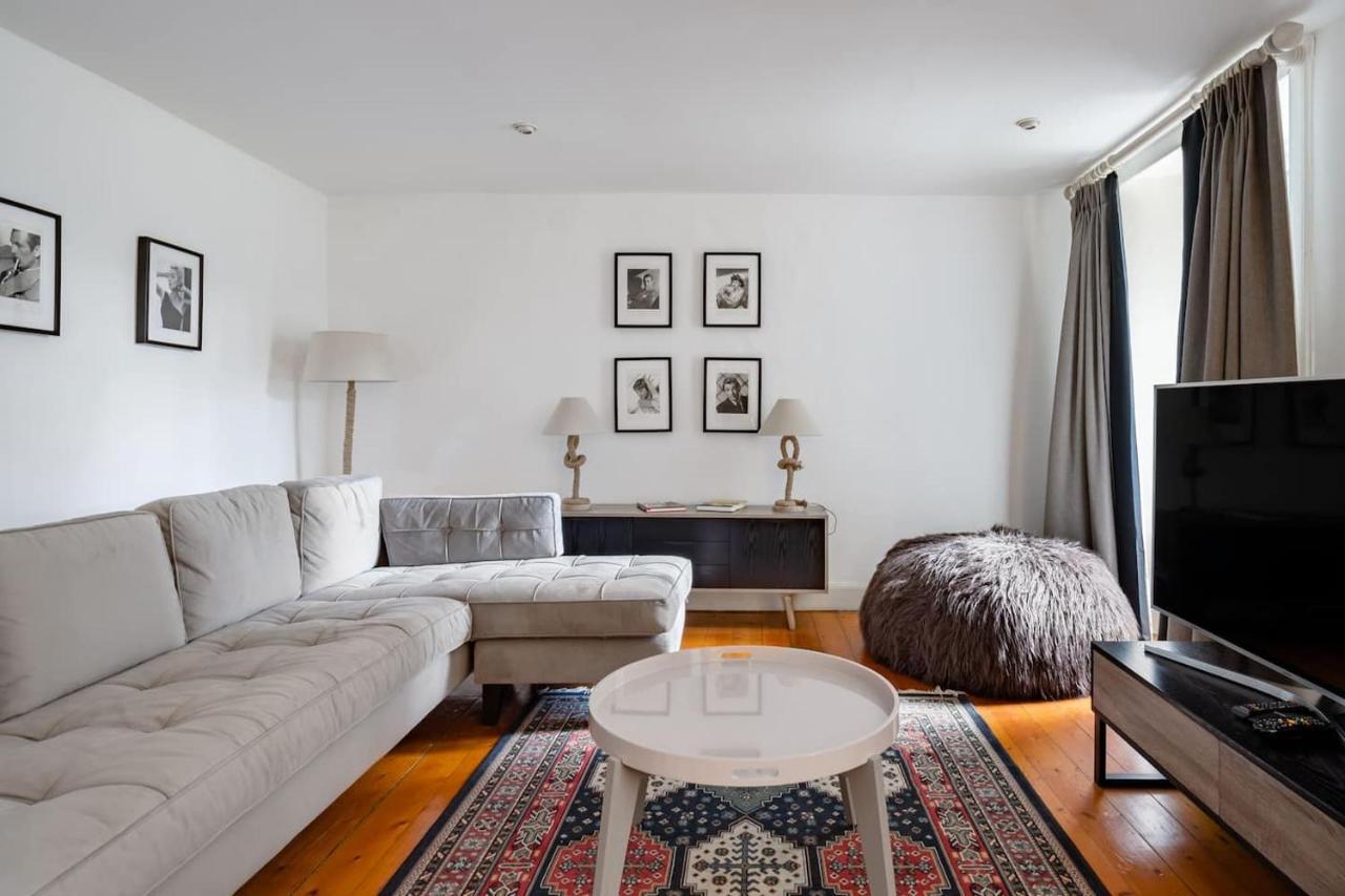 Holiday home Drylaw House, Grade A Listed Mansion Near Centre Edinburgh