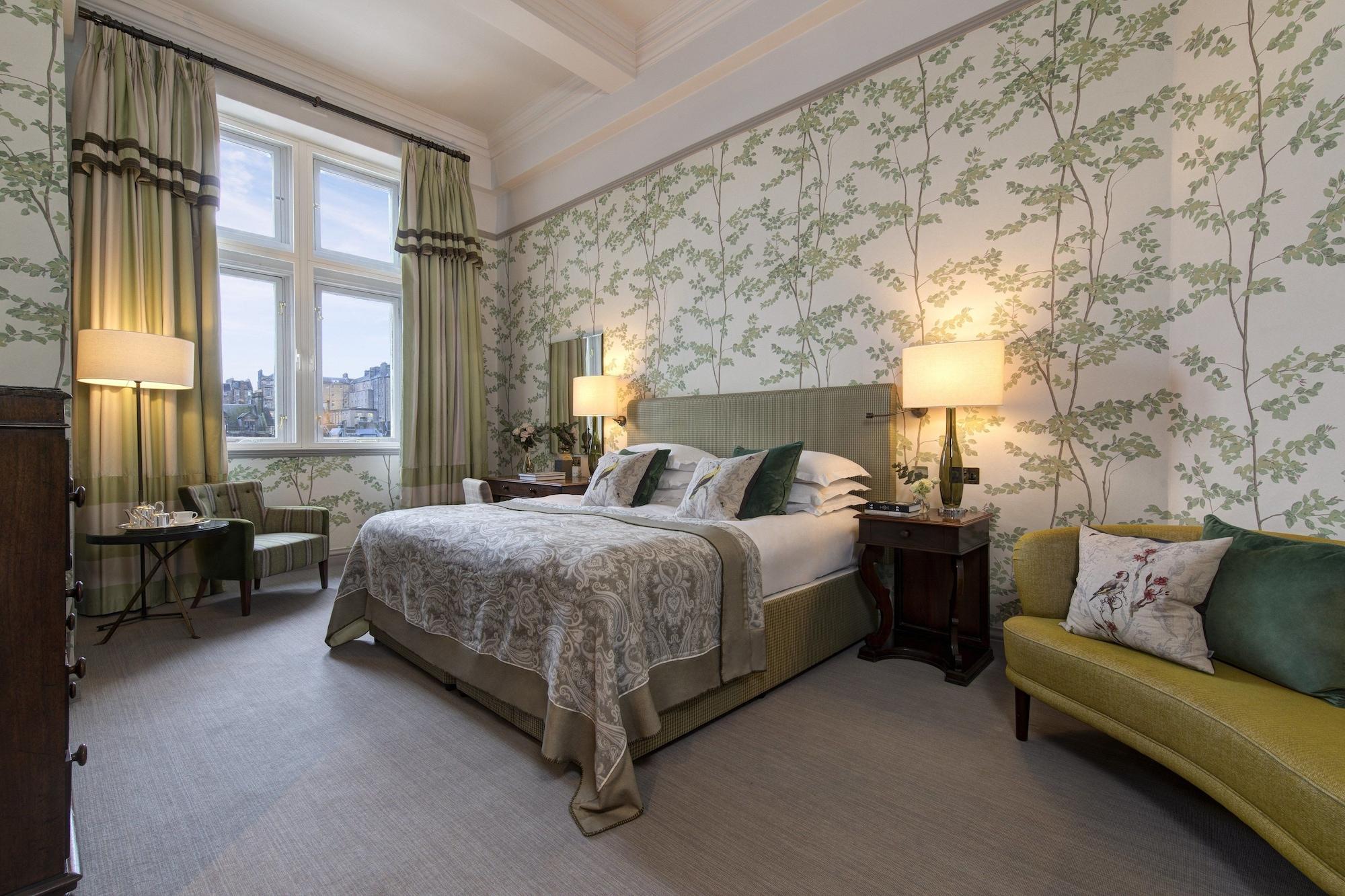 The Balmoral Hotel 5*