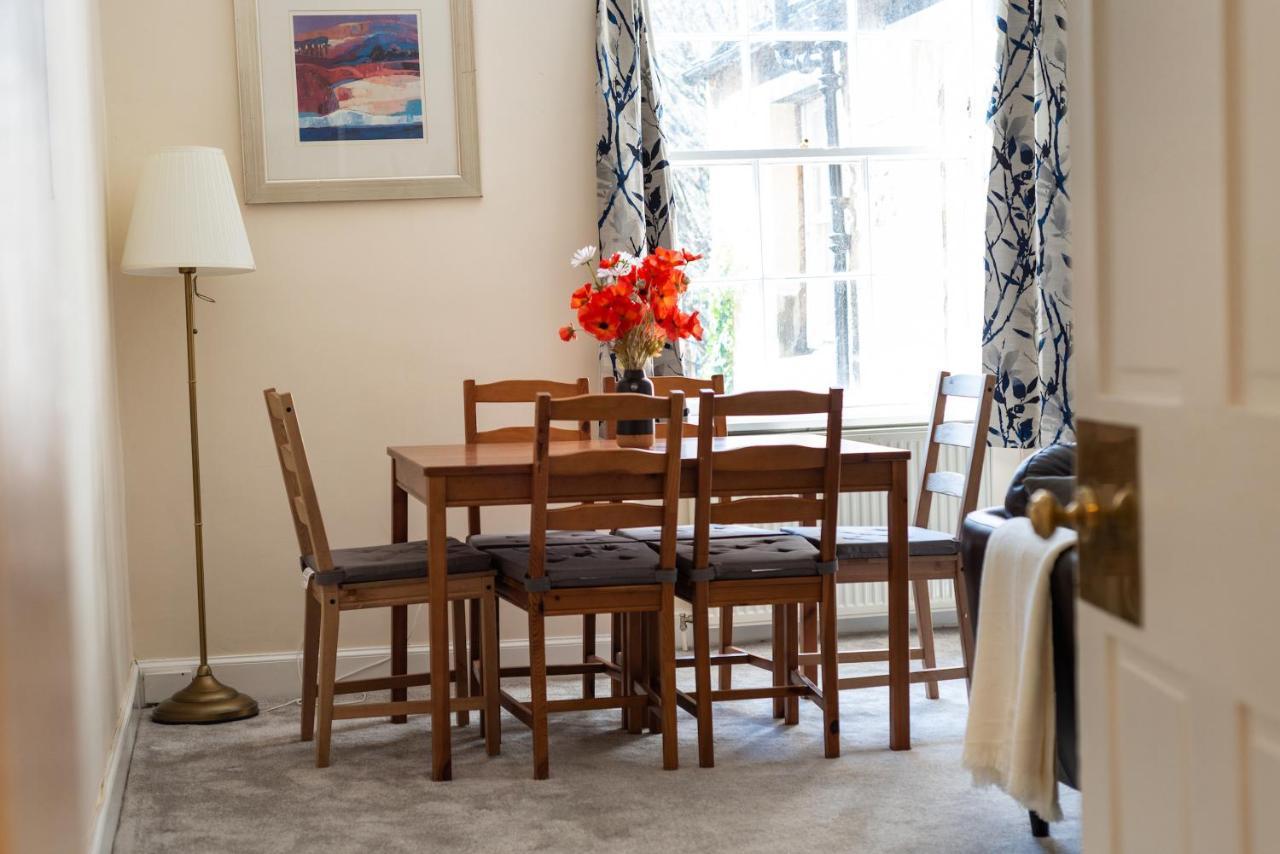 Lovely 3 Bed In * Edinburgh