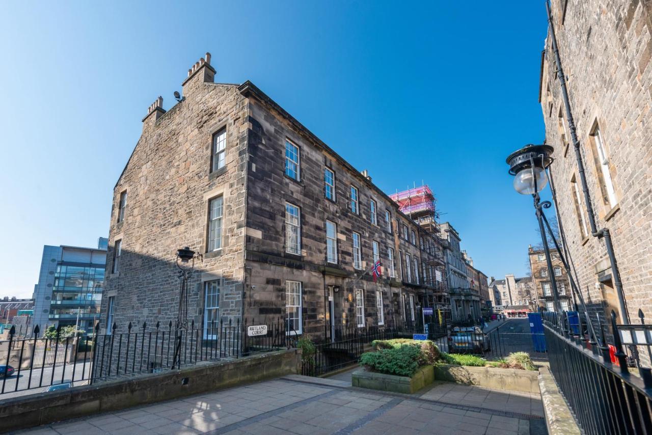 Lovely 3 Bed In Apartment
