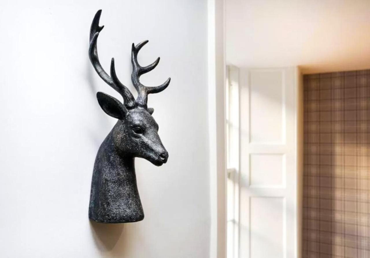 Ultra Modern, Stylish Next To Princes St Apartment EDI