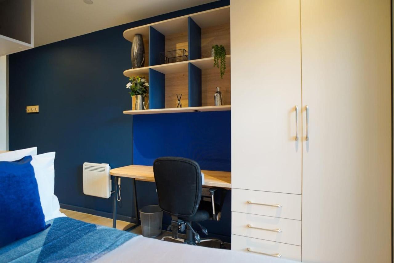 Straits Meadow In Centre Apartment