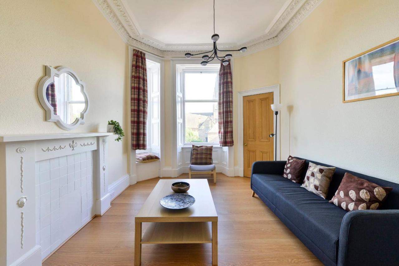 Guestready - Enchanting 2 Bedroom Flat Near Edinburgh's Old Town Edinburgh