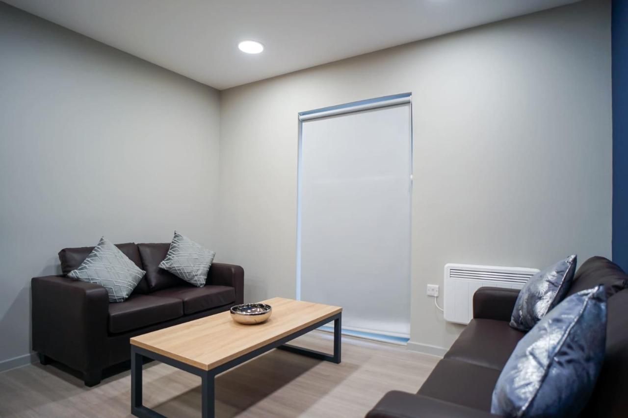 Apartment Straits Meadow In Centre