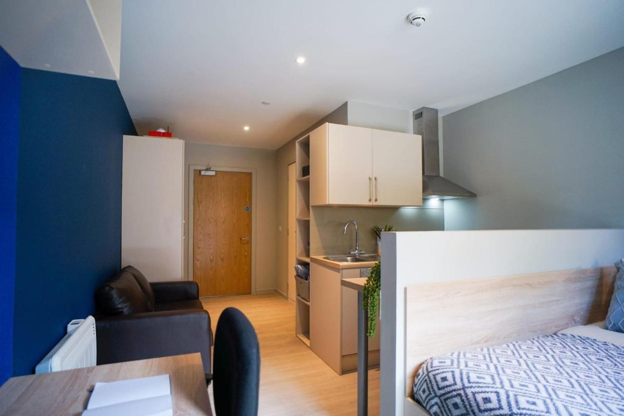 Straits Meadow In Centre Apartment