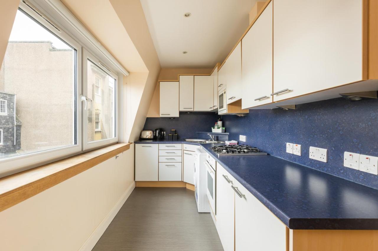 Amazing Castle View Apartment EDI