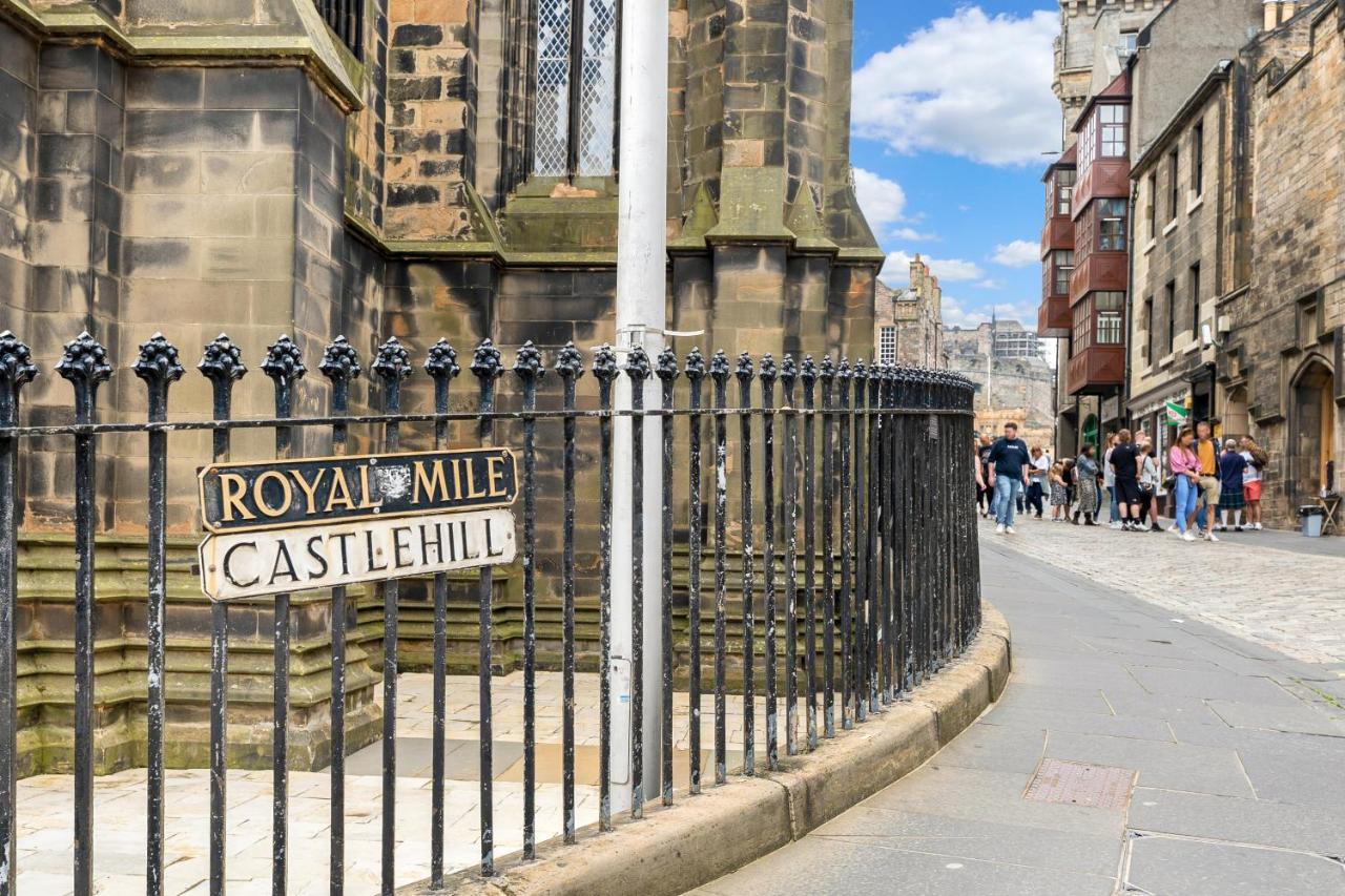 Unique 2 Bedroom Castle - Near Castle & Royal Mile Apartment *