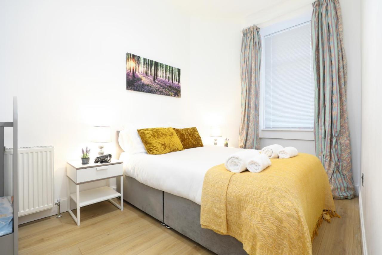 Stunning Modern 3 Bedroom * EDI