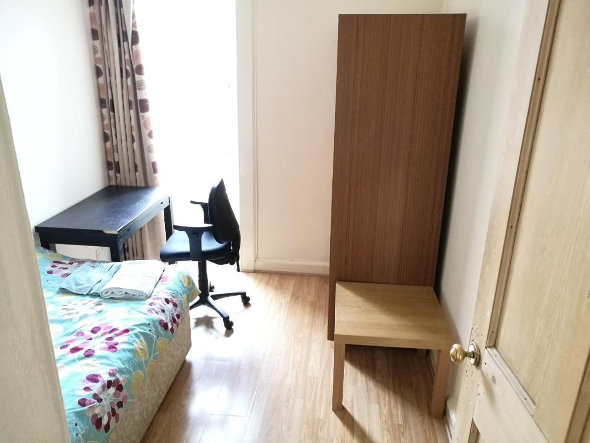 Montague Street Apartment *
