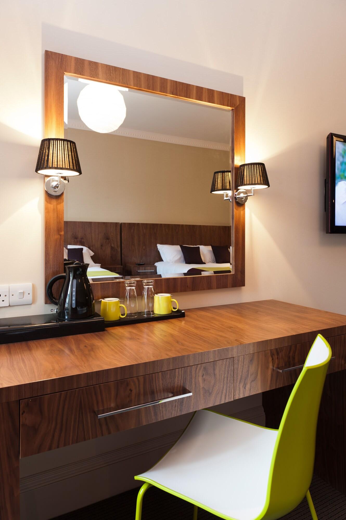 Hotel The Place 4*