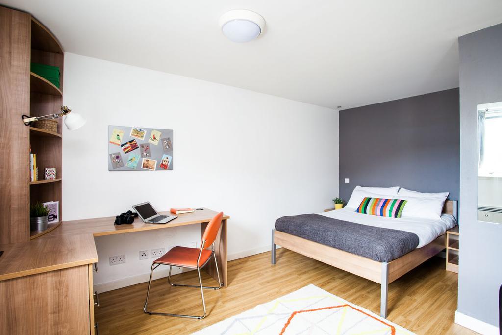 Apartment Lady Nicolson Court *