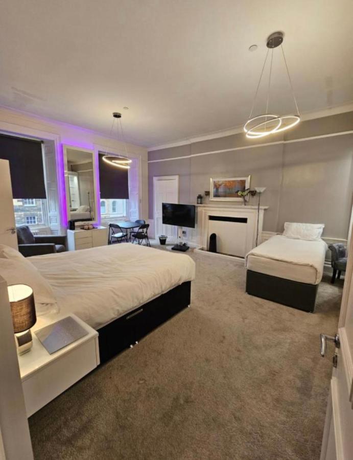 Luxury Family With Private Bathroom In The Heart Of EDI