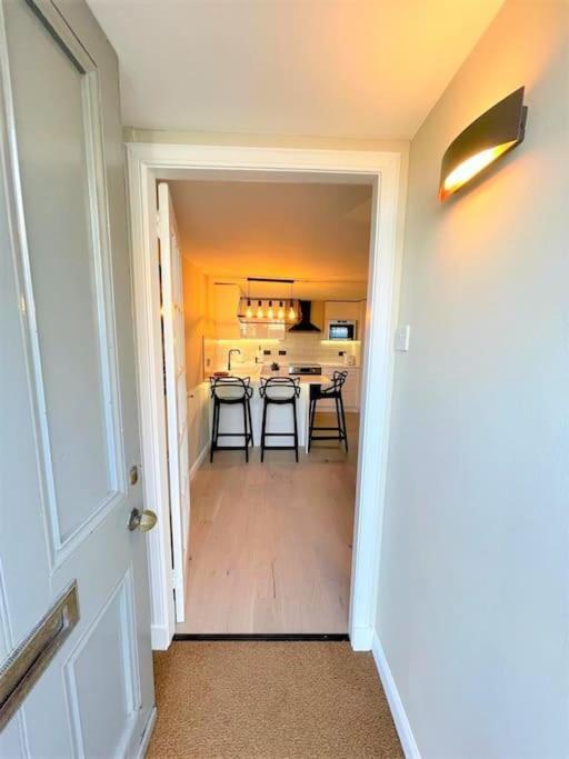 Stylish, And Cosy 1bd Nr Canongate Edinburgh