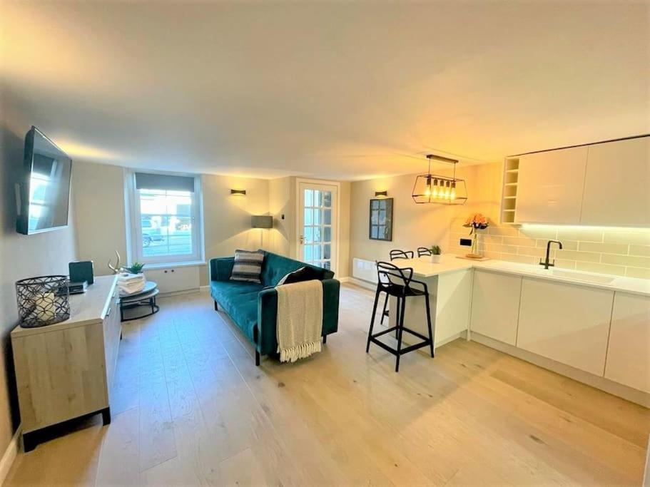 Stylish, And Cosy 1bd Nr Canongate Edinburgh