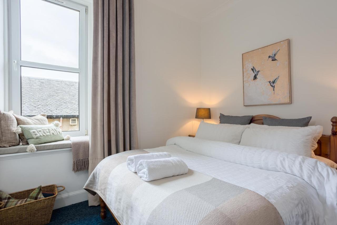 Stylish Flat Steps From Haymarket Station Apartment *