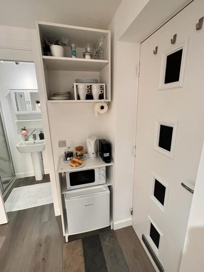 En-suite With Independent Entrance. Gasthof *