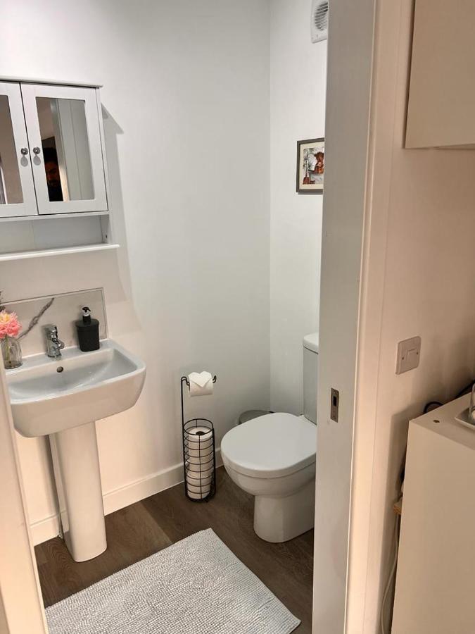 En-suite With Independent Entrance. Gasthof EDI
