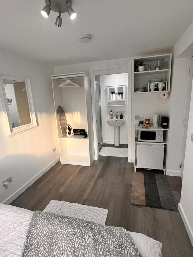 En-suite With Independent Entrance. Gasthof EDI