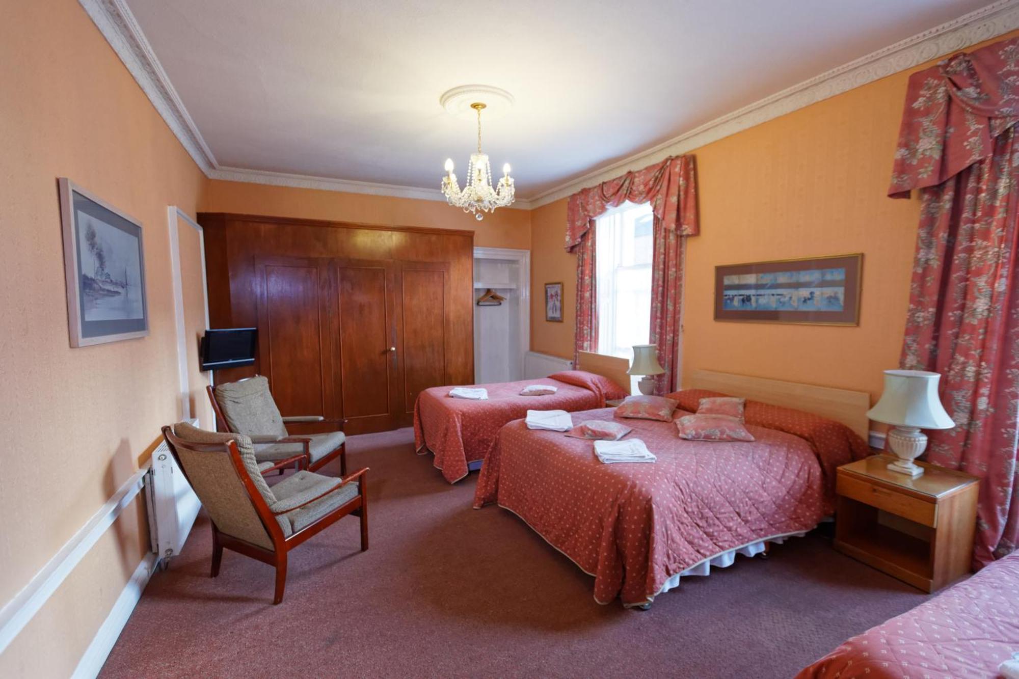 Averon Edinburgh