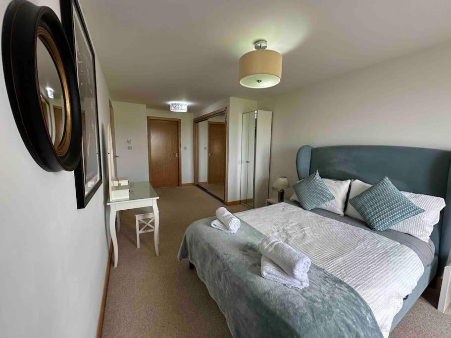Modern Specious Three Bedroom In