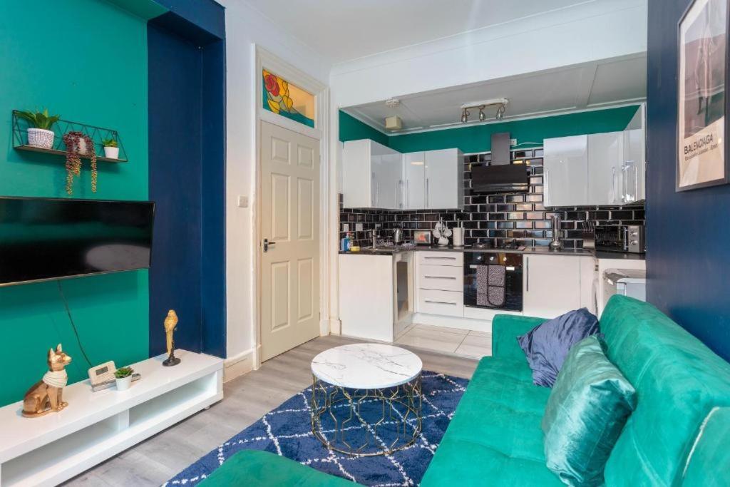 Boutique And Beautiful Abode Holiday home Edinburgh