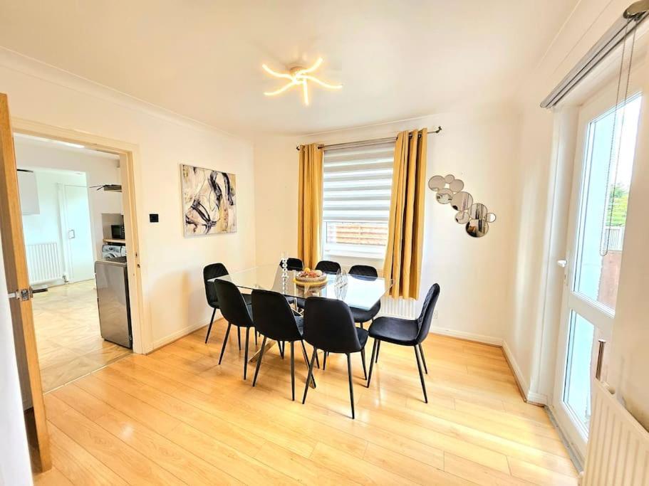3 Bed House With 6 Beds By Sensational Edinburgh