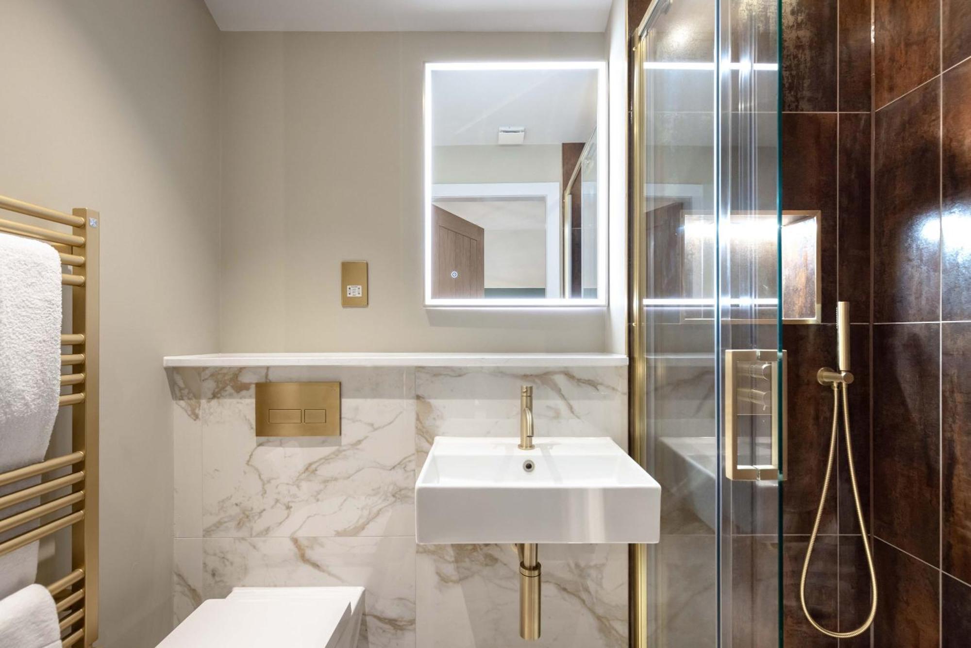 Dragon - Centre 2 Bed Luxury Mews House Ferienhaus