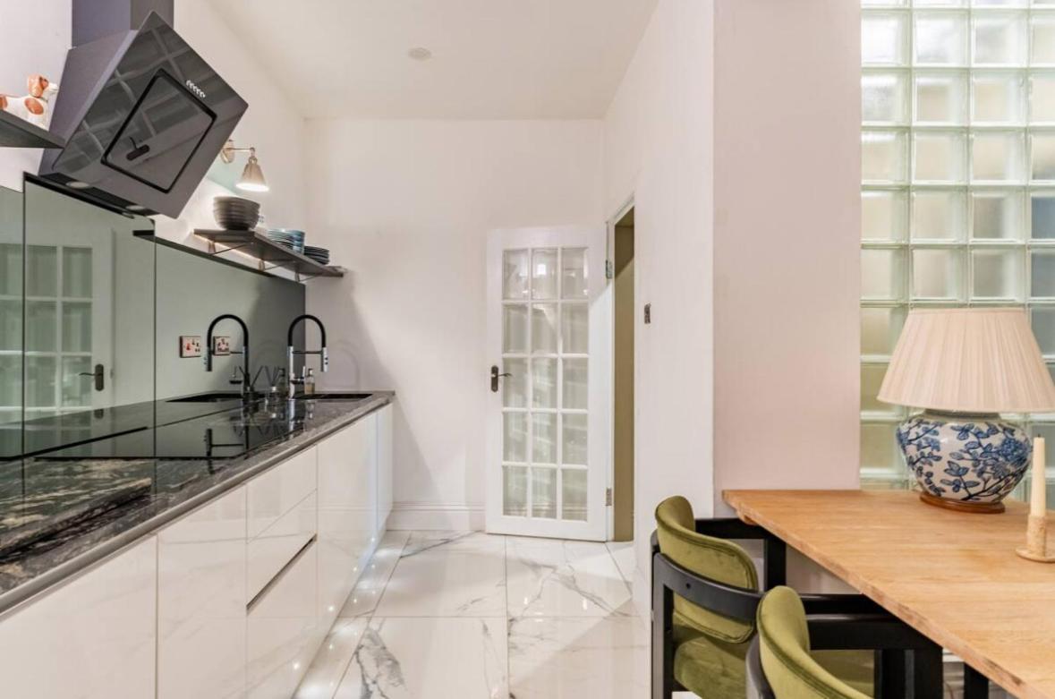 Luxury New Town Apartment Edinburgh