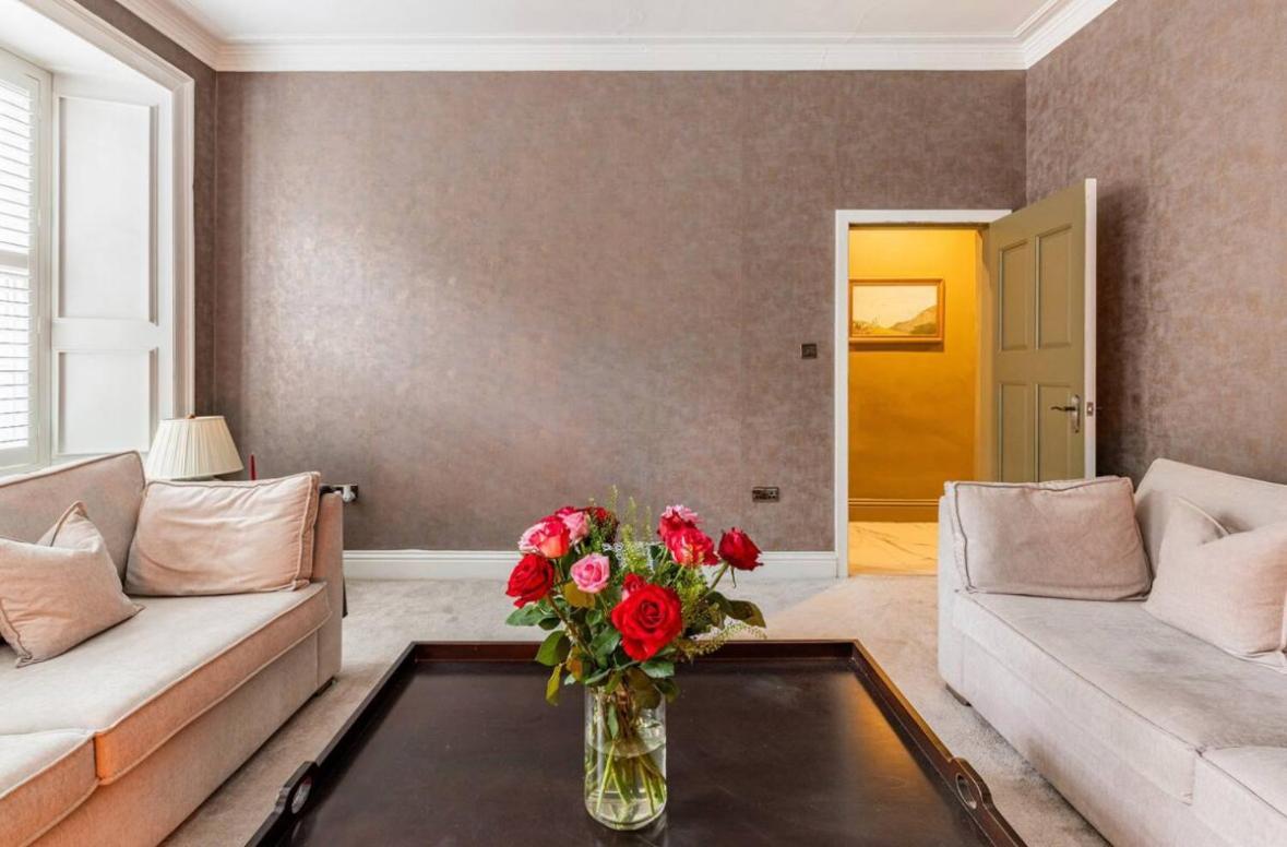 Luxury New Town Apartment *