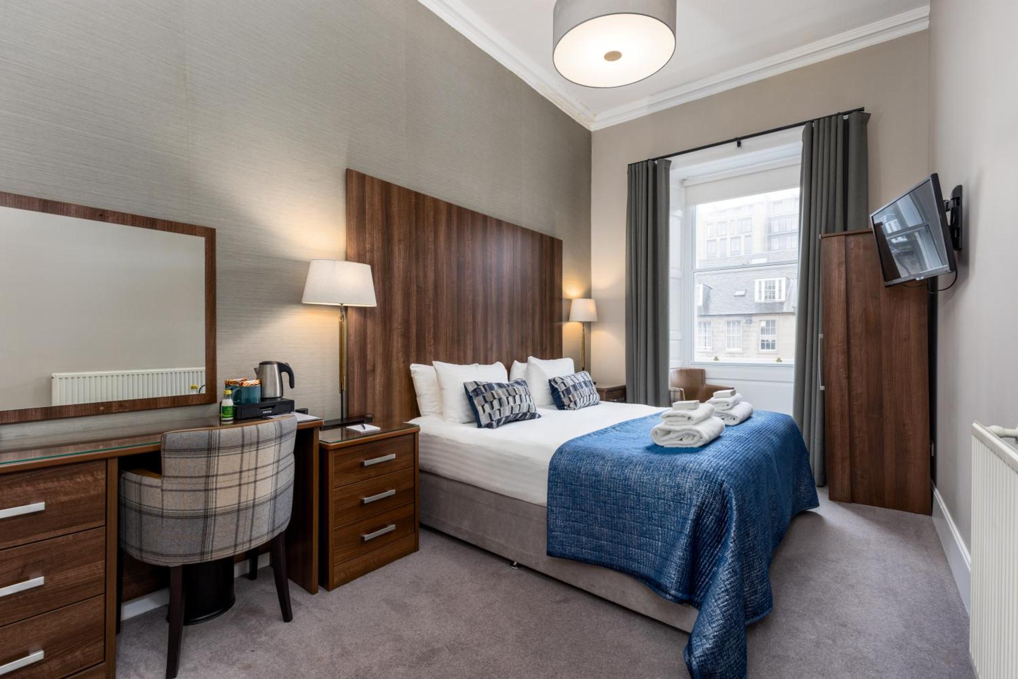 Hotel 28 York Place