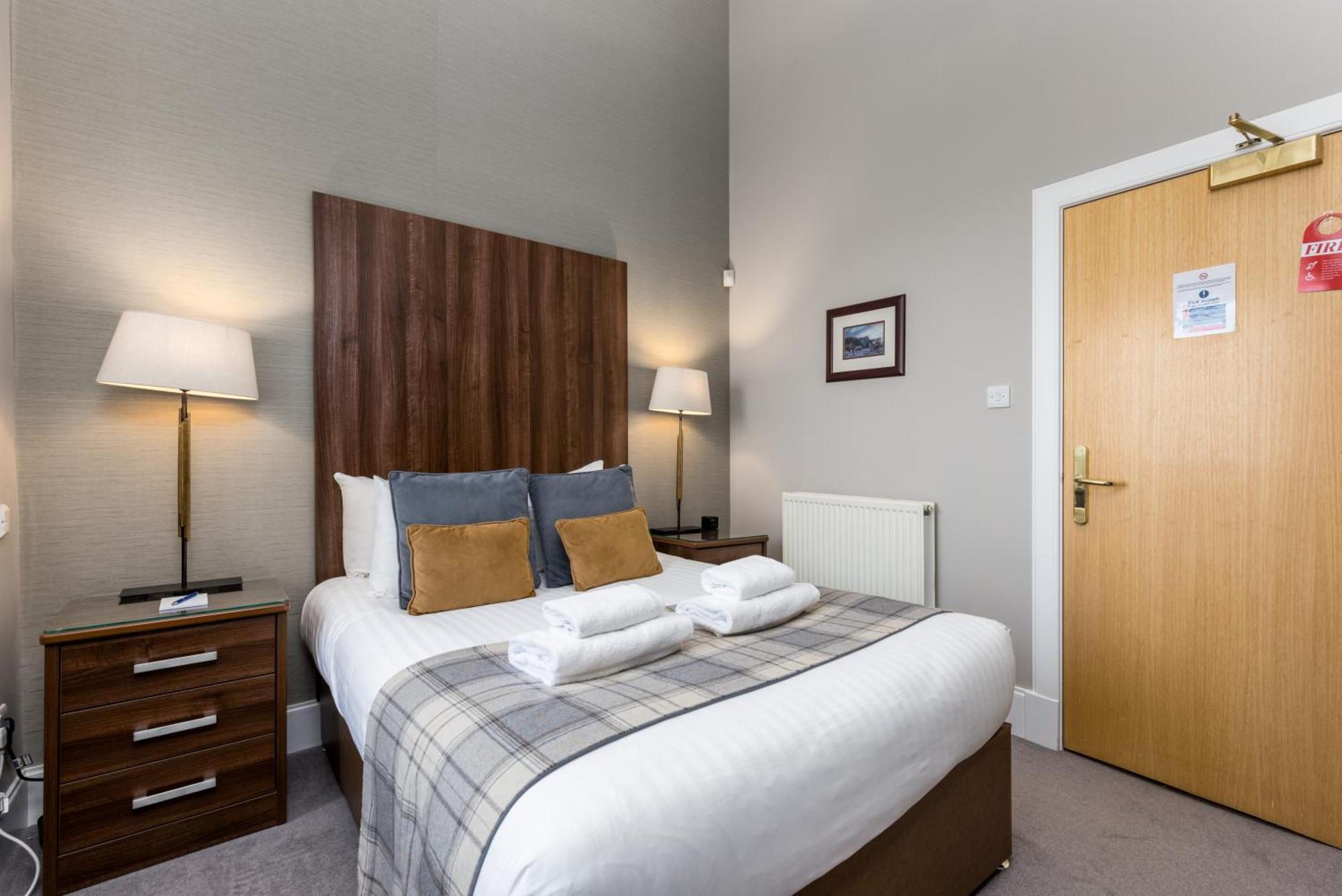 28 York Place 2* Edinburgh