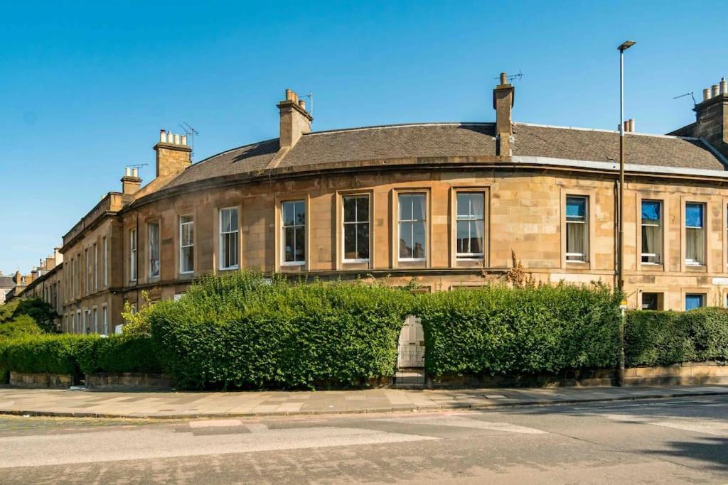 Claremont Townhouse Holiday home *