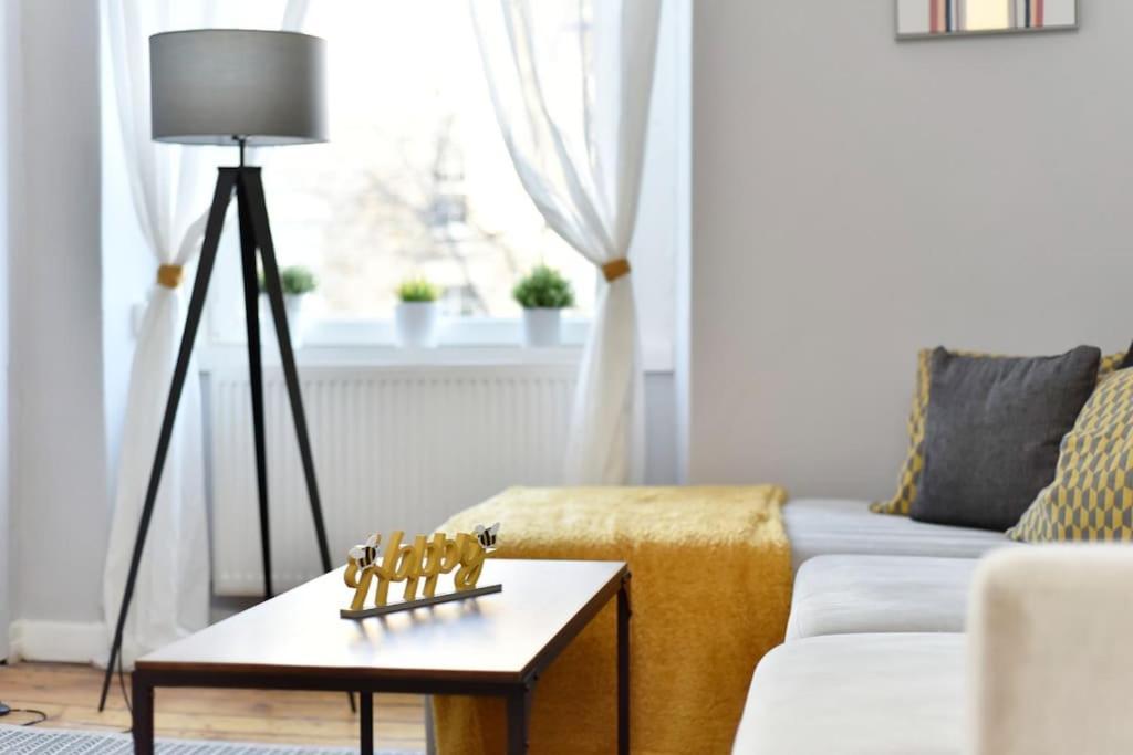 Cosy And Chic, Quiet In Leith Apartment Edinburgh