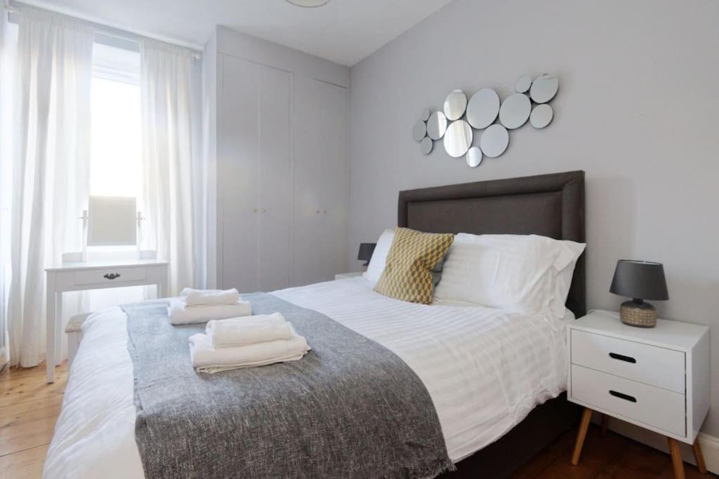 Cosy And Chic, Quiet In Leith Edinburgh