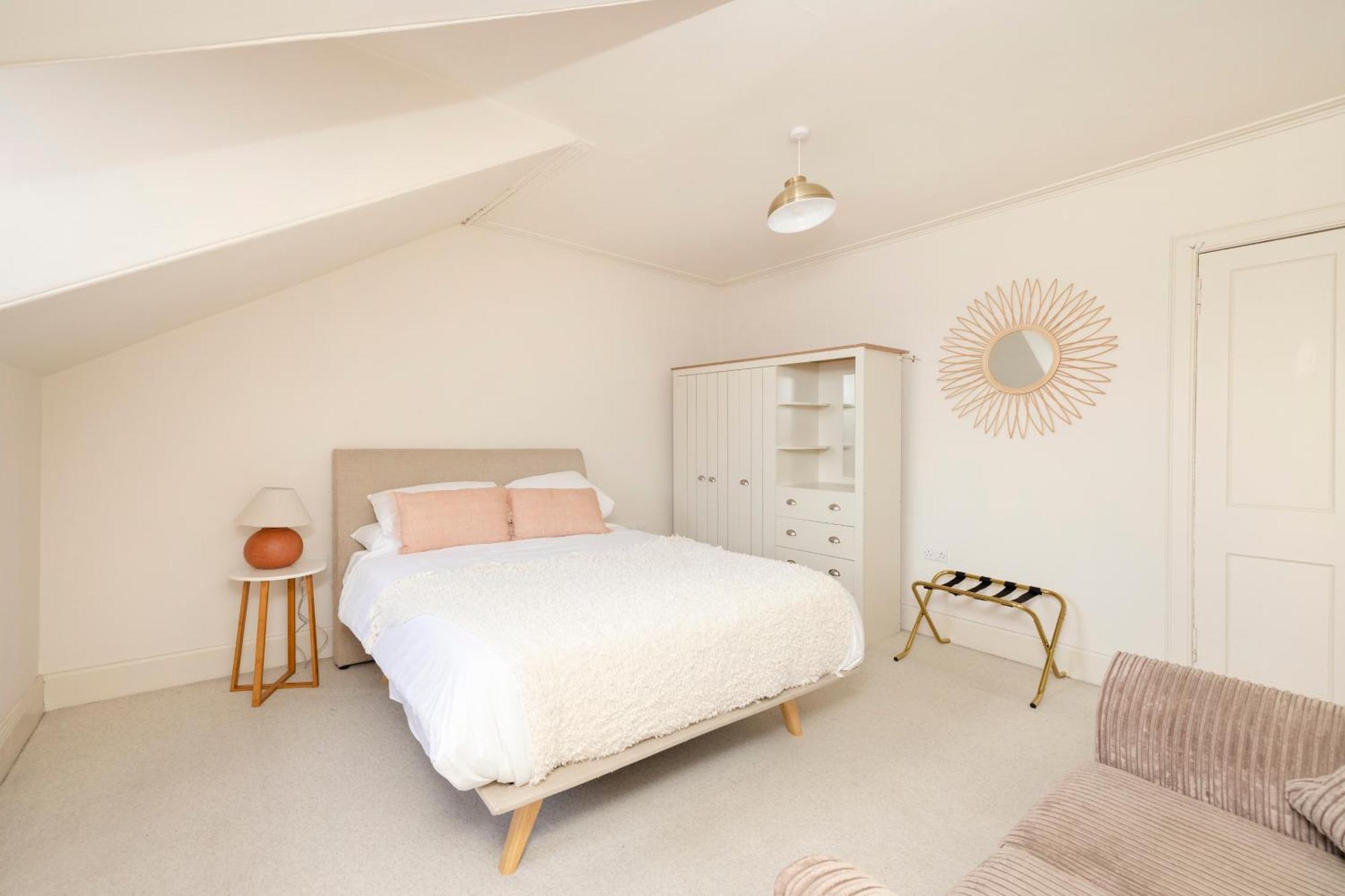 Joivy Exclusive House With Free Parking Edinburgh