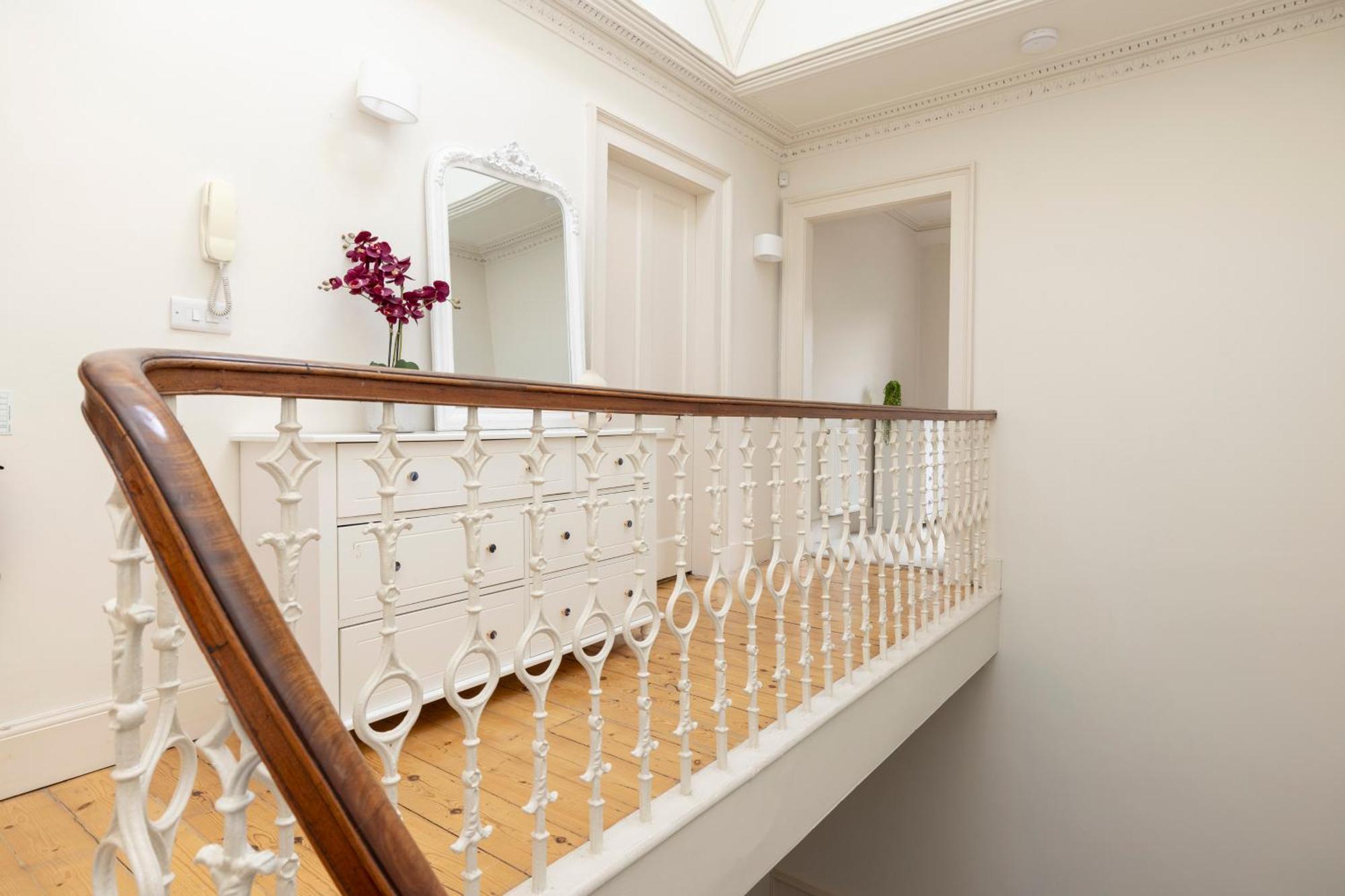 Joivy Exclusive House With Free Parking Apartment