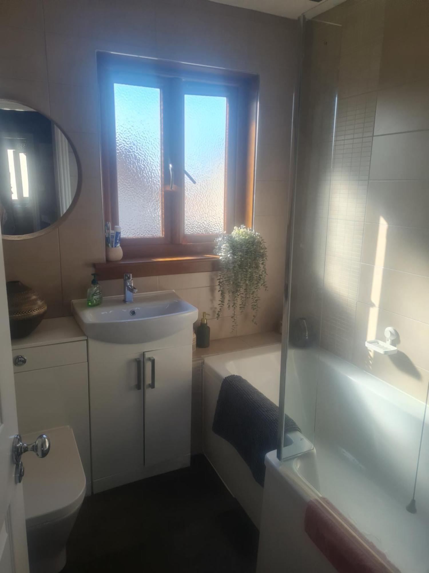 Edinburgh- 2 Double Available * EDI