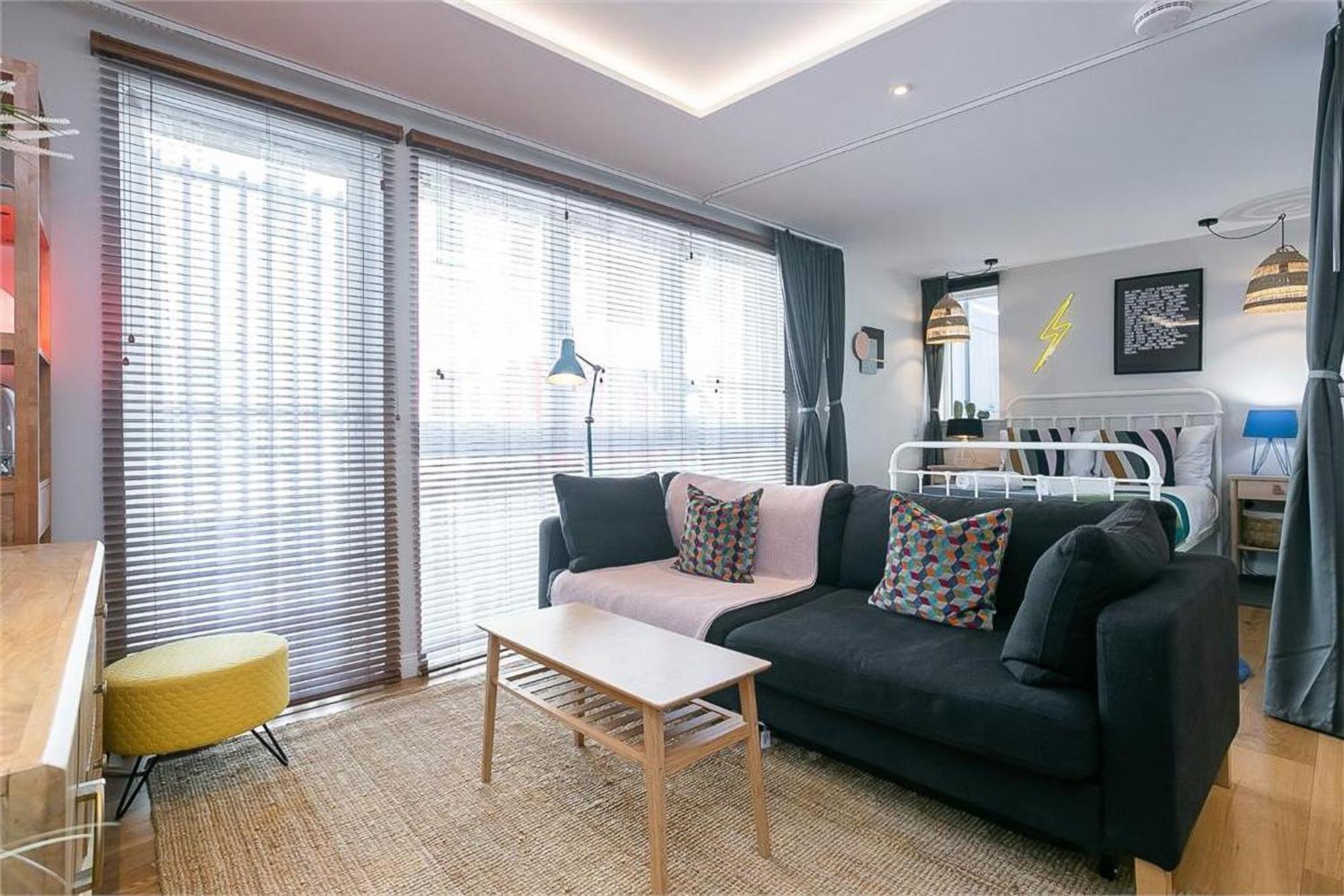 Heavenly Pad Portobello - Built In 2022 Apartment *