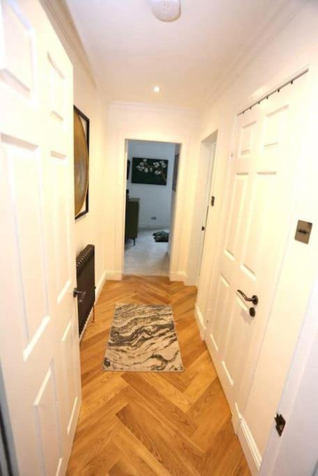 Cosy Apartment, Free Street Parking Edinburgh