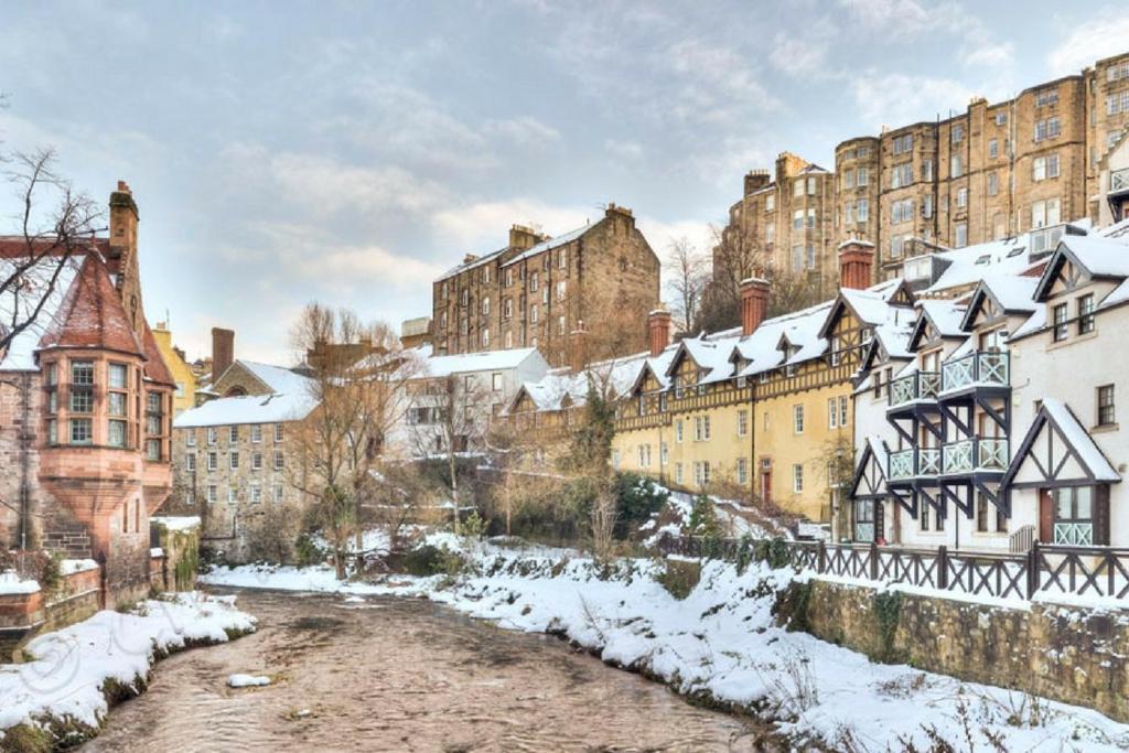 - - With Balcony And Free, Secure Garage Parking Apartment EDI