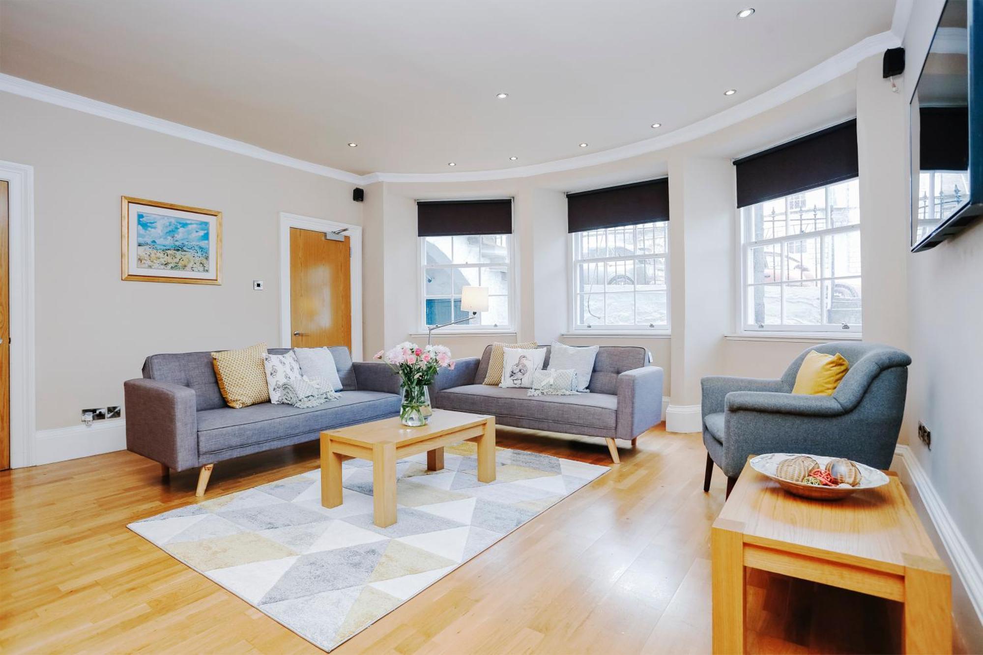 Apartment Large 3 Bed 3 Bath - New Town Edinburgh