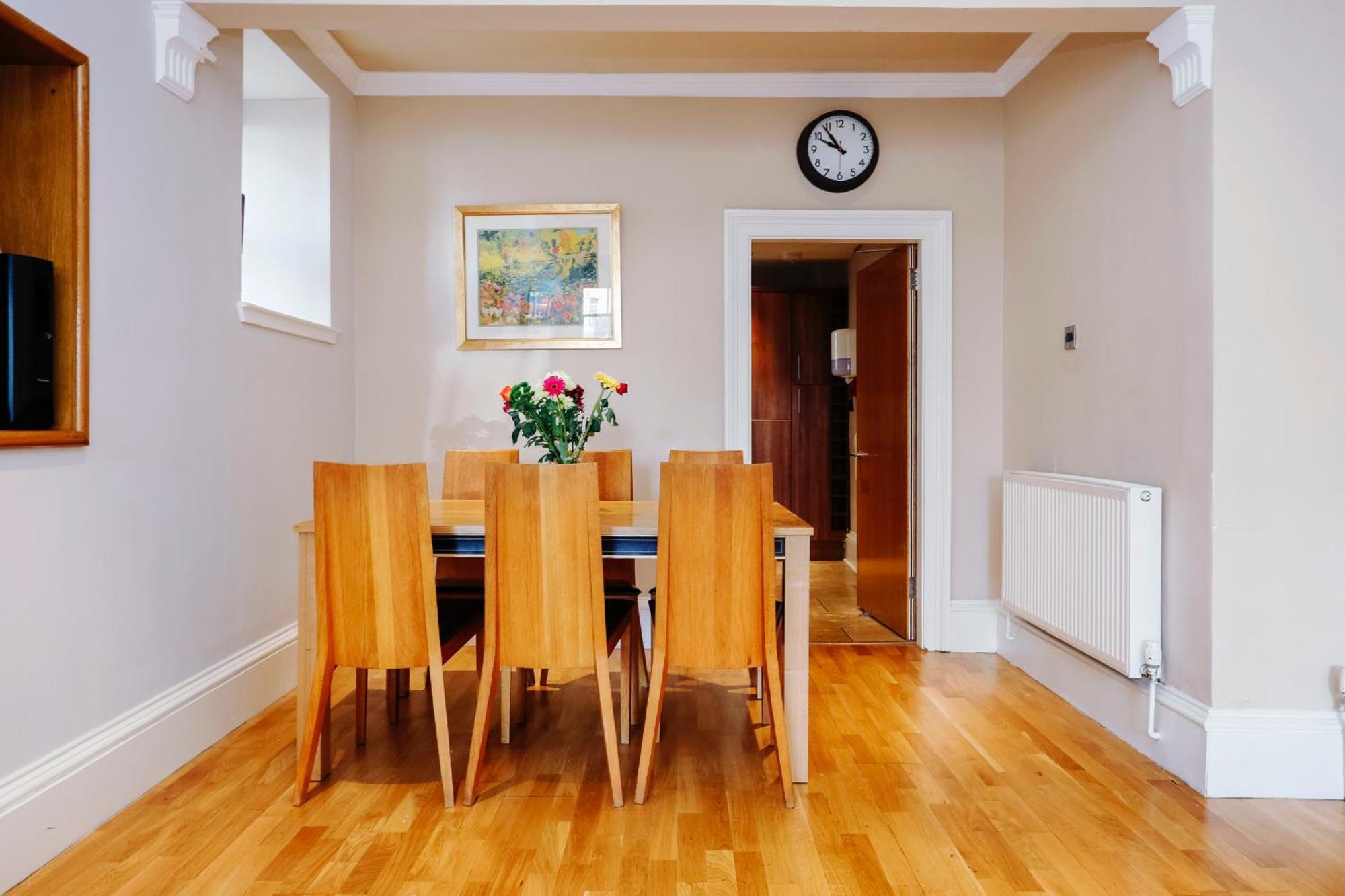 Large 3 Bed 3 Bath - New Town Edinburgh