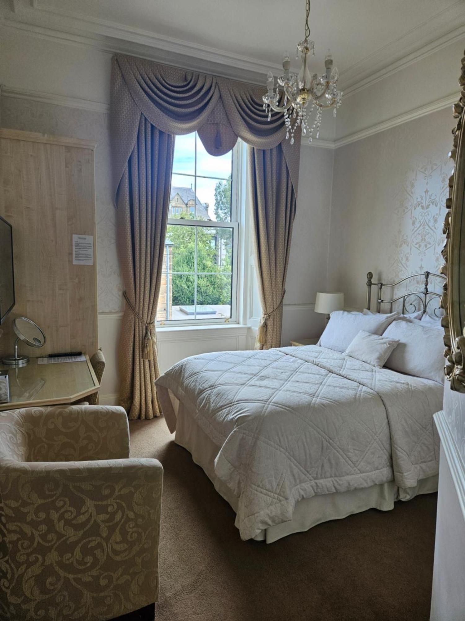 Highfield 4*