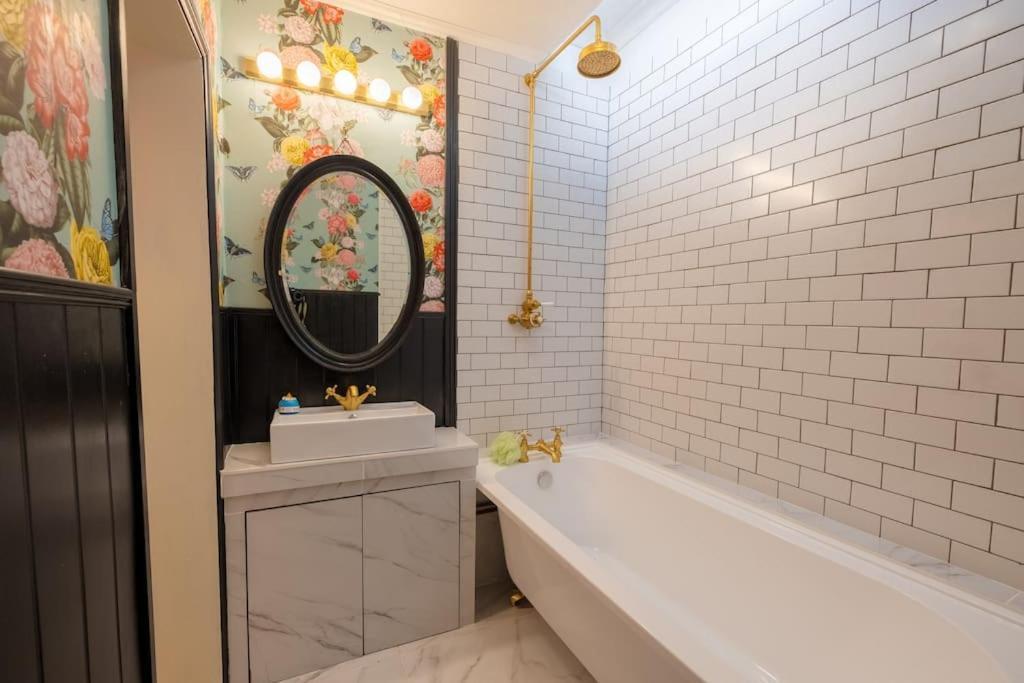 The Retreat Stockbridge Apartment Edinburgh
