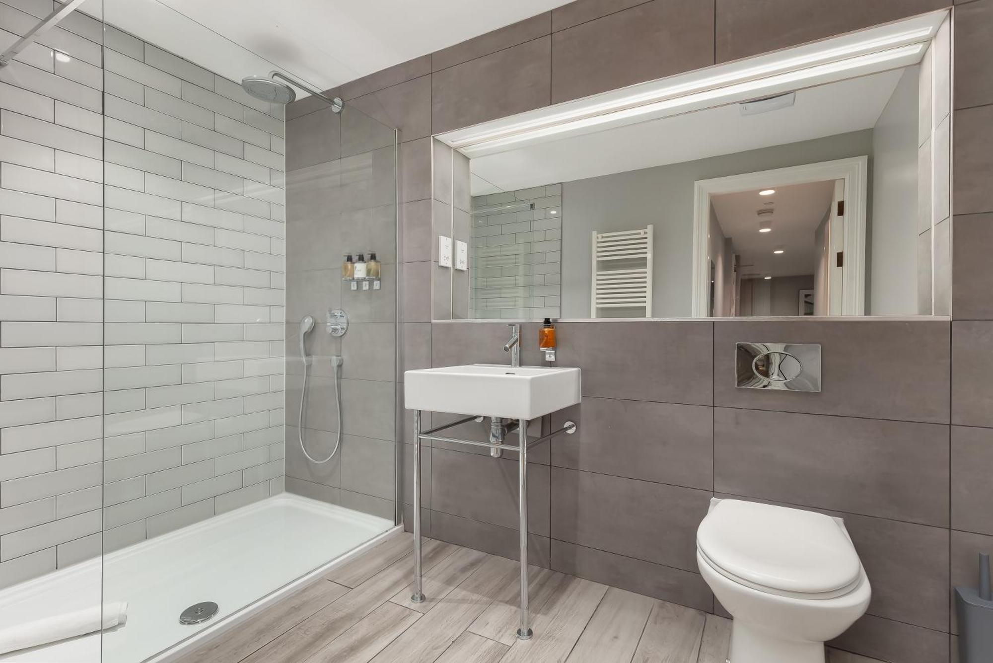 Apartment Destiny Scotland - Distillers House EDI