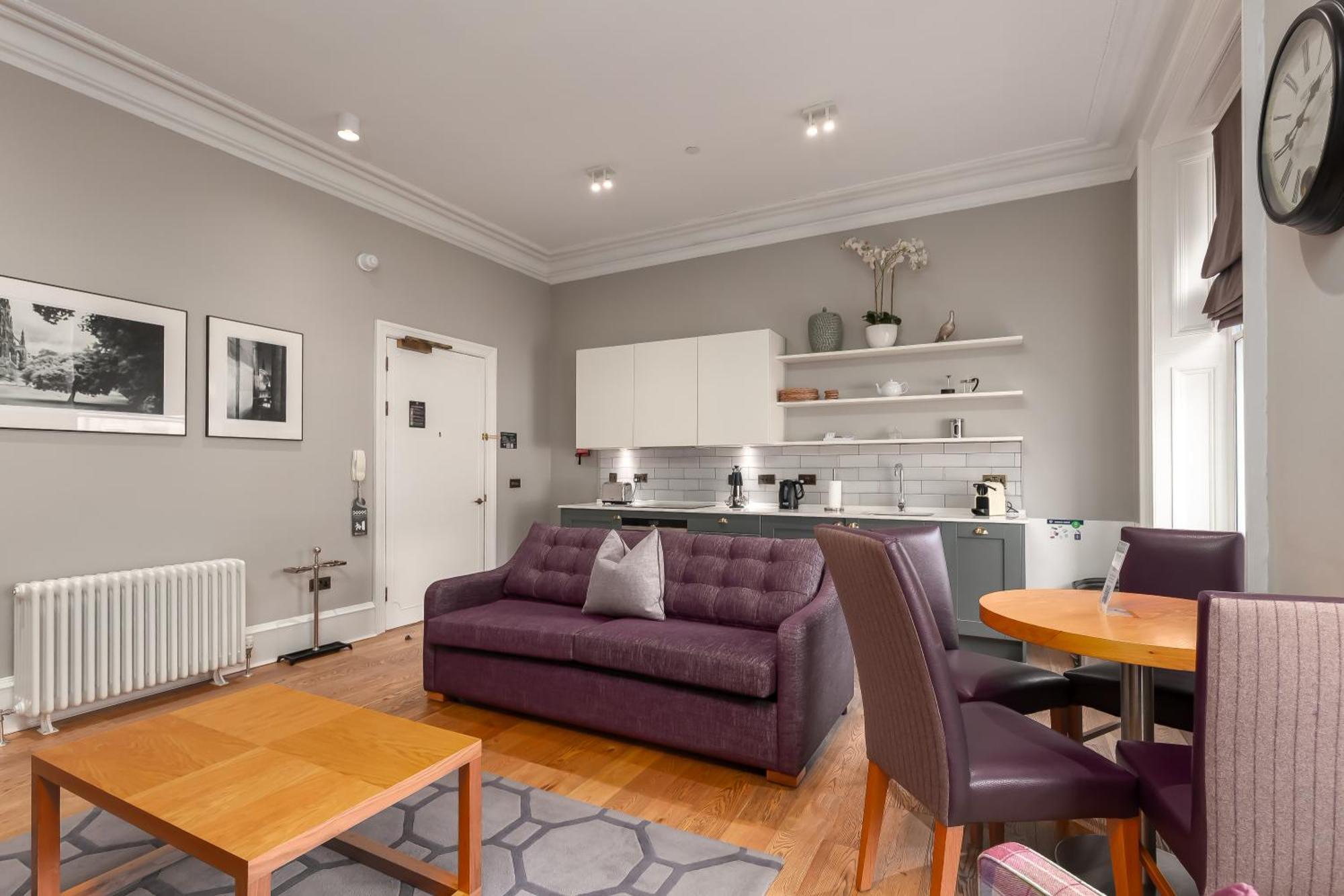 Destiny Scotland - Distillers House Apartment EDI